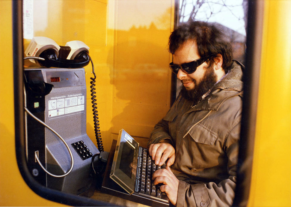 Wau Holland: Ein Hacker mit Ethik - DIE STIFTUNG