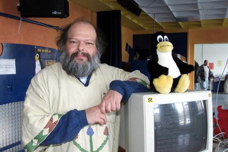 LUG Kassel: Linux Weekend 2000 - HNA: Wau Holland